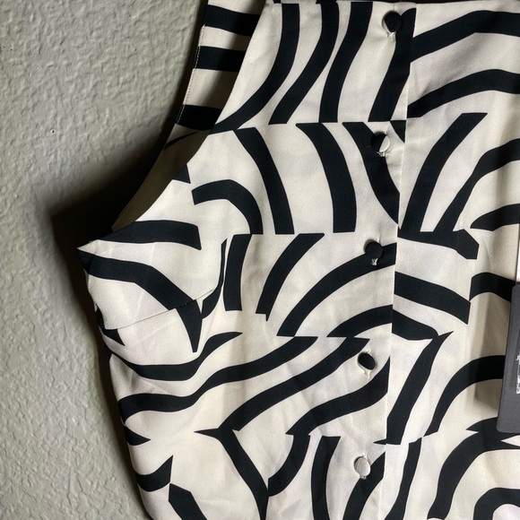 J.O.A LOS ÁNGELES SHORTSLEEVE WOMENS SHIRT - Picture 5 of 5